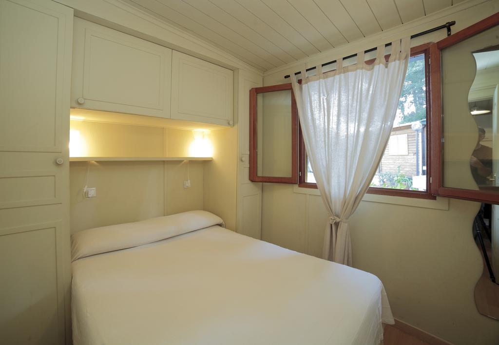 Il Frantoio Camping San Bartolomeo Al Mare Pokoj fotografie
