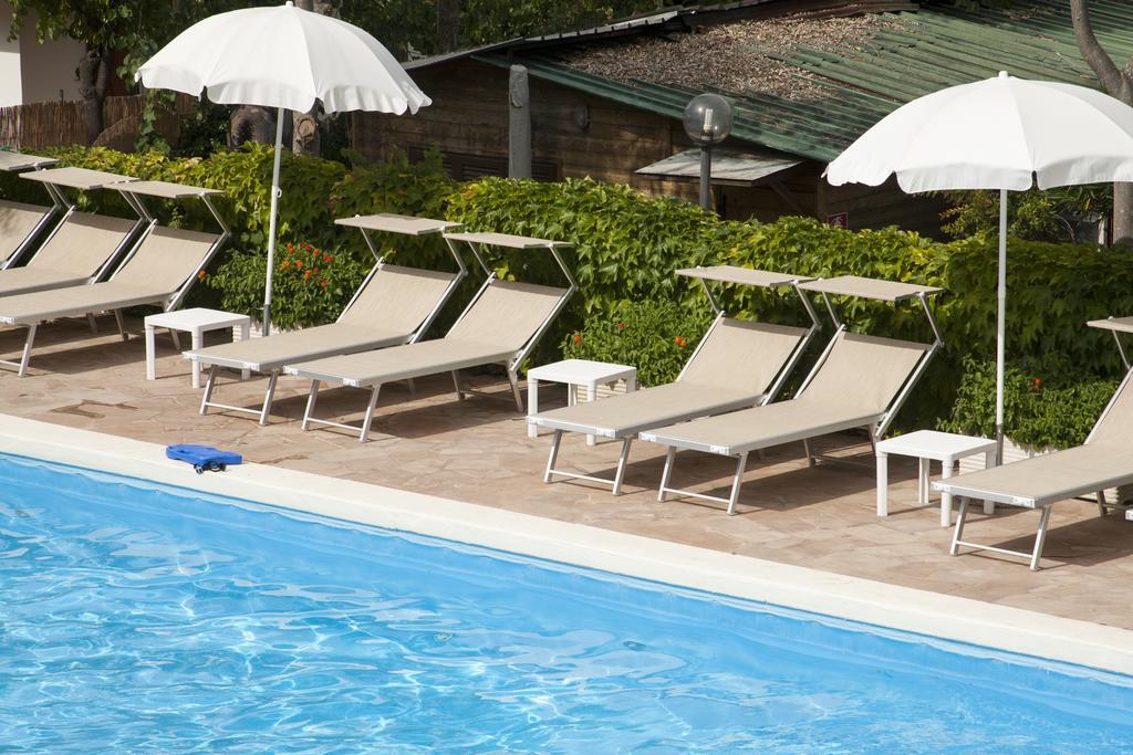 Il Frantoio Camping San Bartolomeo Al Mare Exteriér fotografie
